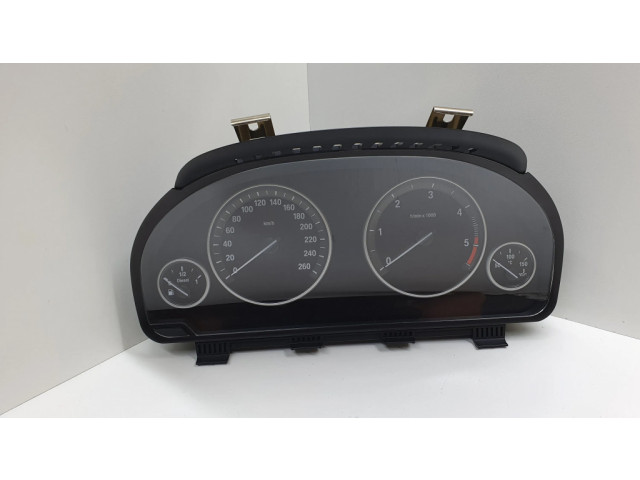 Přístrojová deska  BMW 5 F10 F11 2012 9249345, 924934501  
