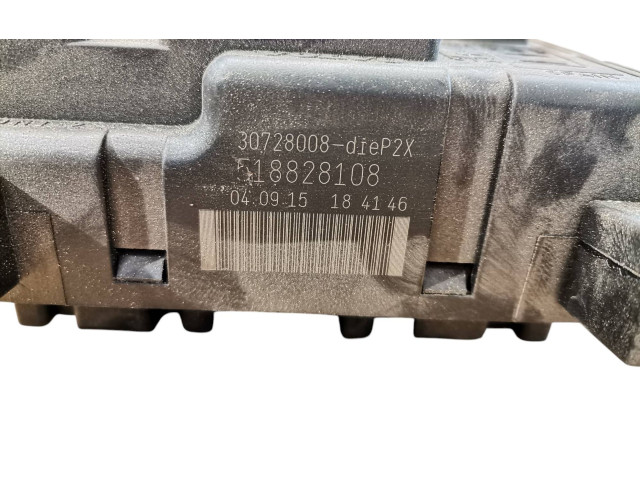   Pojistková skříňka 30728008, 518828108   Volvo S80 2005