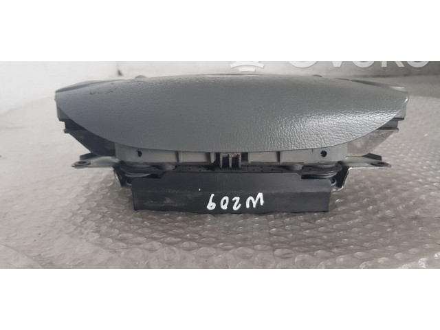 Подушка безопасности водителя 2308600002   Mercedes-Benz CLK A209 C209