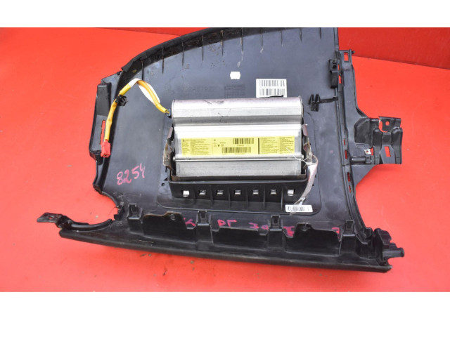 Подушка безопасности пассажира P7030A233, P7030A233   Mitsubishi Colt