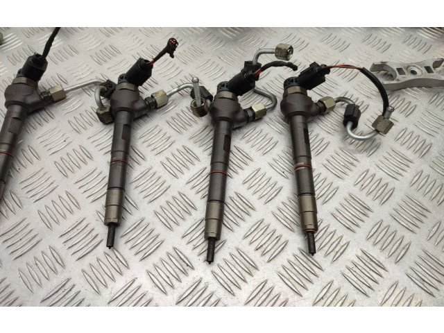 Vstřikovač 04L089B, 057130764AB   Skoda Octavia Mk3 (5E)    CLHA 