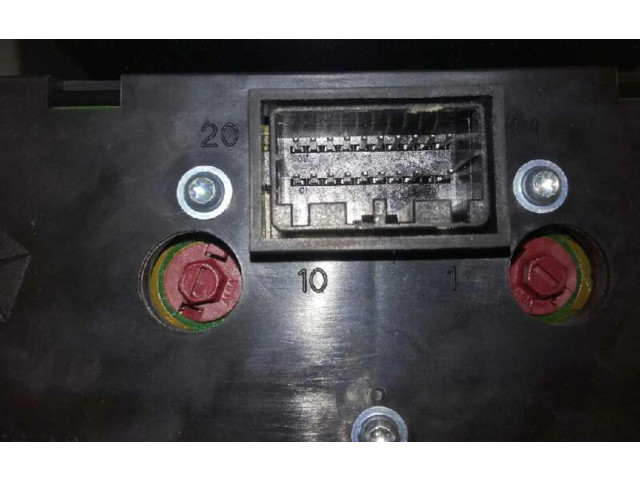 Přístrojová deska  Jeep Cherokee III KJ  04828962AB  