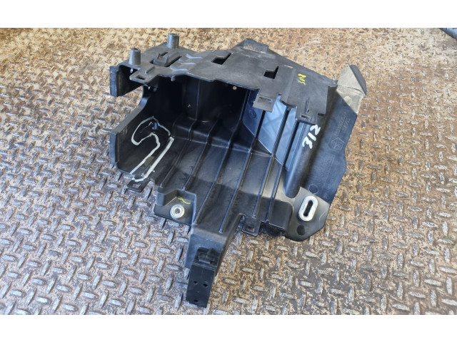 Блок предохранителей  68318605AA   Jeep Grand Cherokee    