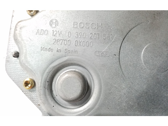 Моторчик заднего дворника 0390201561    Nissan Terrano