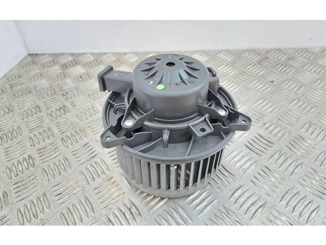 Вентилятор печки    52498464, 101220690   Opel Meriva B