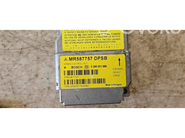 Блок управления надувных подушек MR587757, 0285001686   Mitsubishi Colt