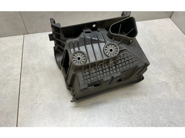   Pojistková skříňka 5C0937132A   Volkswagen Jetta VI 2012
