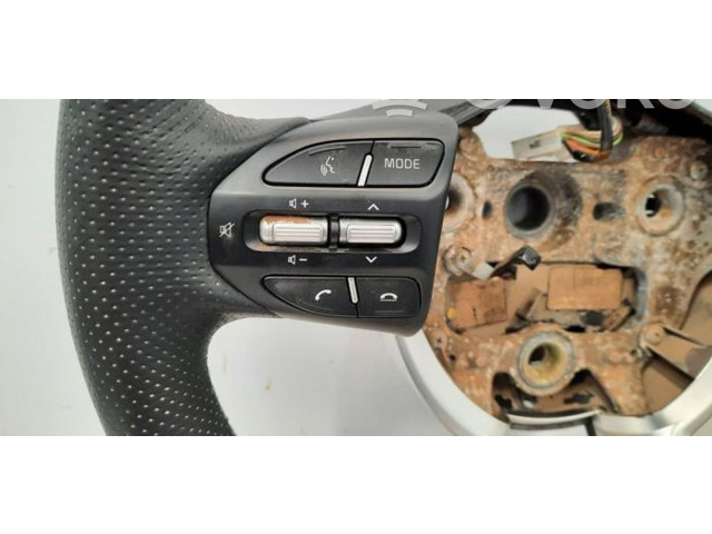 Руль     56111H8250GTS    KIA Stonic 