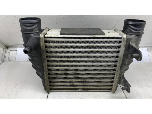 Интеркулер  8E0145806M   Audi A4 S4 B7 8E 8H 2.0