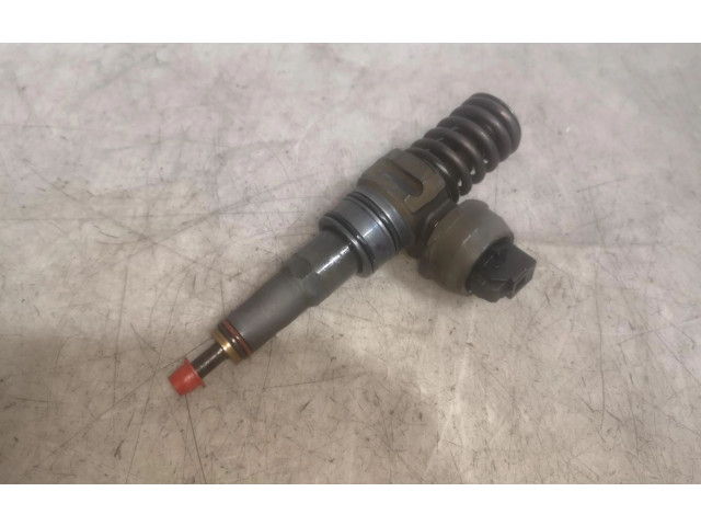 Vstřikovač SLV038130073BP   Seat Ibiza IV (6J,6P)     