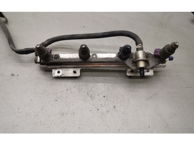 Vstřikovač 9125118   Volvo S40, V40  pro benzínový motor 1.8  