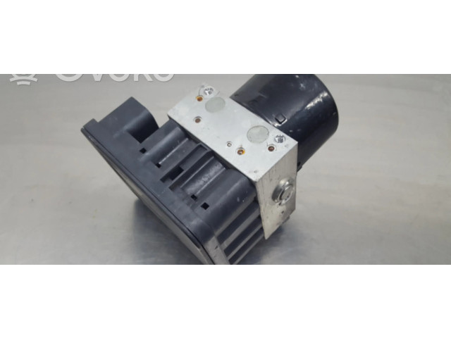 Jednotka ABS 8V512C405AE   Ford Fiesta 2010