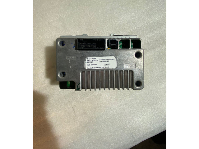 Дисплей    DM5T14F239AP, XU2FY513   Ford Focus
