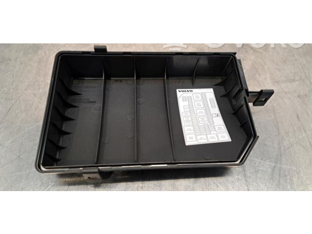   Pojistková skříňka 31473868   Volvo XC40 2021