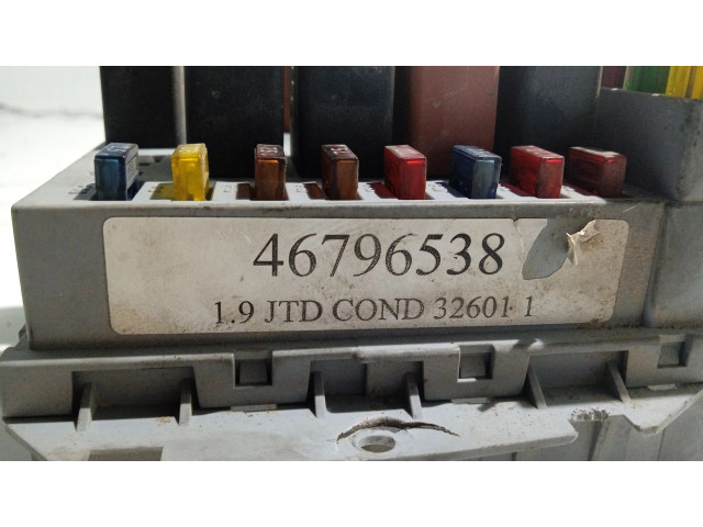 Pojistková skříňka Řídící jednotka BSM 46796538   Fiat Stilo 2001