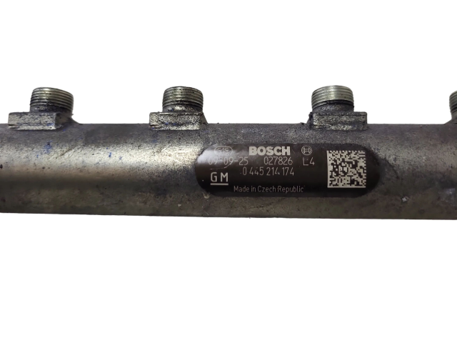 Vstřikovací lišta 0445214174   Opel Antara    Z20S1 