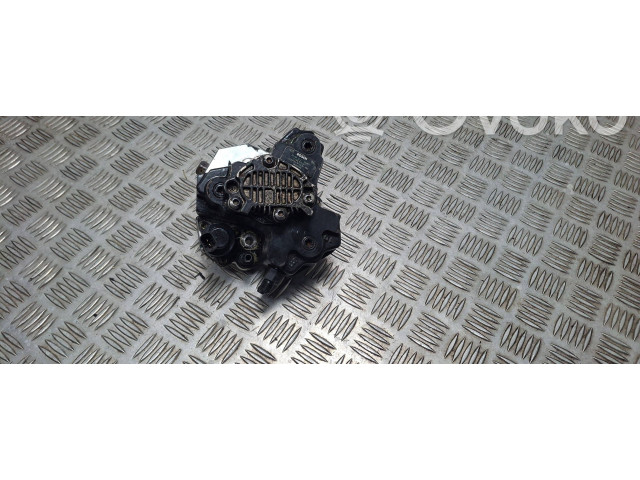 Vstřikovací čerpadlo 8689590   Volvo V70     
