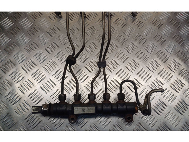 Vstřikovací lišta 9654592680, 9654590   Mazda 3 I     