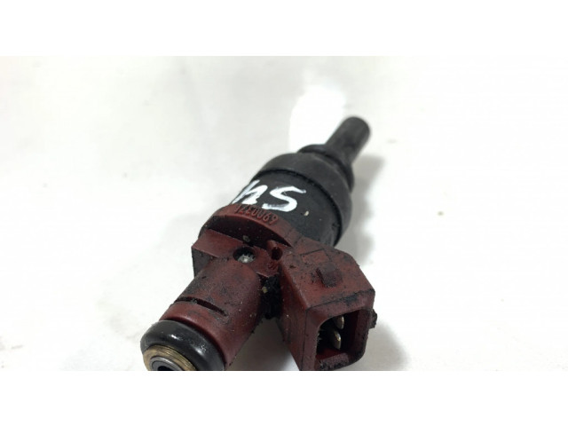 Vstřikovač 6900371   Volvo S40, V40  pro naftový motor 1.9  