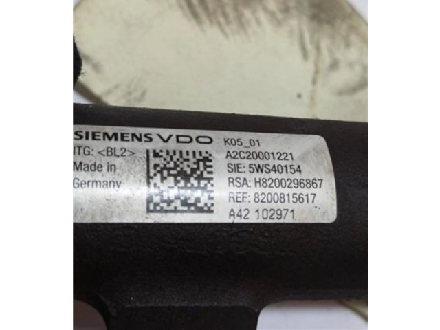 Vstřikovací lišta 8200815617, 8200815617   Renault Megane II    K9K-732 