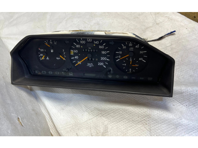 Přístrojová deska  Mercedes-Benz E W124 1990 1244407311  