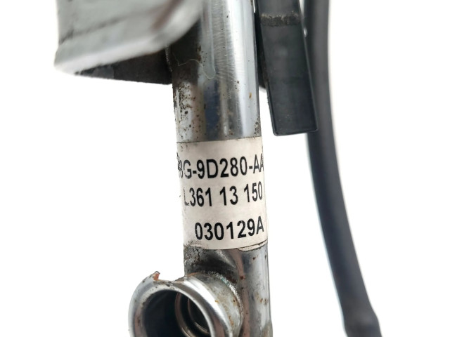 Vstřikovač 4M8G9D280AA, L36113150   Mazda 6  pro benzínový motor 1.8 L813 1.8