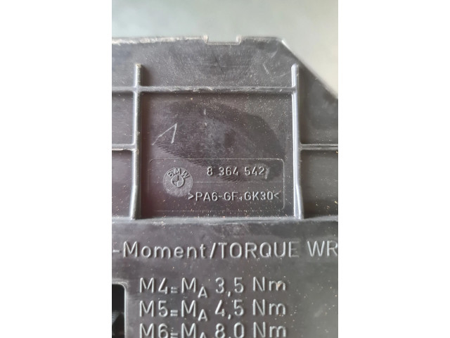 Блок предохранителей  8364542   BMW 3 E46    
