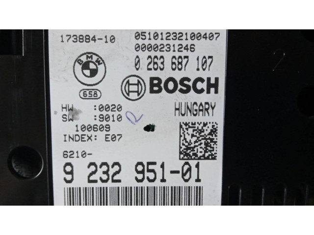 Přístrojová deska  BMW 7 F01 F02 F03 F04 2011 17388410, 9232951  