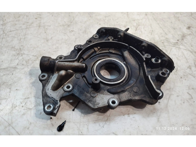 Масляный насос  DV6C 9686038880  Peugeot 5008 