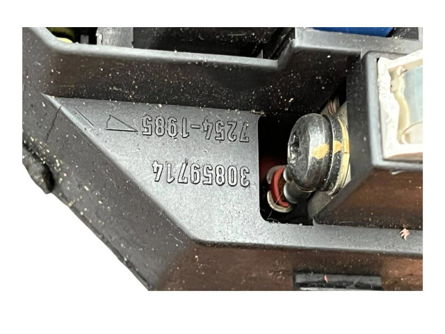   Pojistková skříňka 30859714, 72541985   Volvo S40, V40 2002