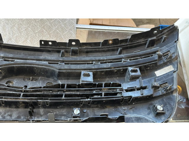 Передняя решётка Ford Explorer  BB538200AW, BB538A164AA5YGY      