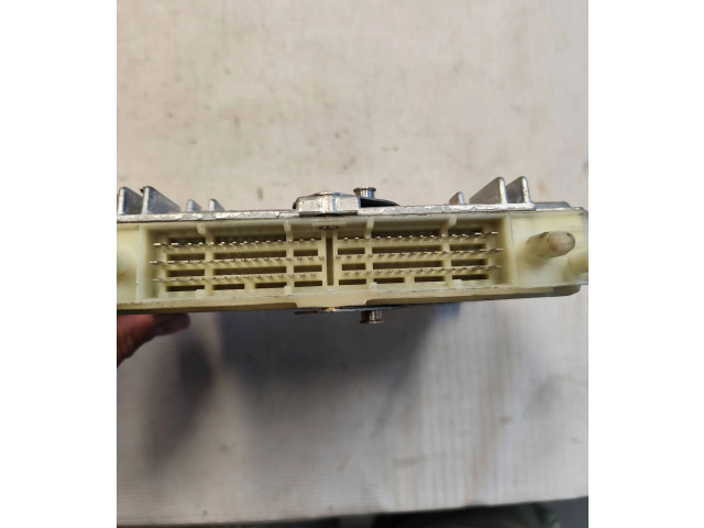 Řídící jednotka 08183993, 0281001802   Volvo S70  V70  V70 XC 1996