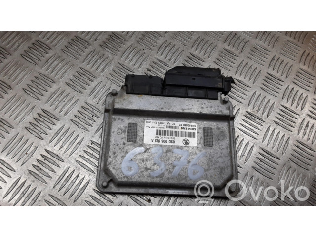 Řídící jednotka 03D906032A   Skoda Fabia Mk1 (6Y) 2004
