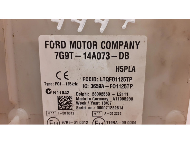 Блок предохранителей  4447, 7G9T14A073DB   Ford Mondeo MK IV    