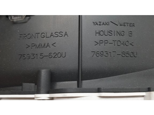 Přístrojová deska  Volvo S60 2011 31473467, 769315  