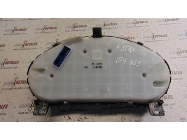 Přístrojová deska  Vauxhall Astra J 2011 600775881  