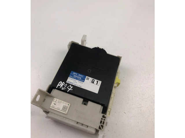 Блок управления 8922152250   Toyota Verso-S