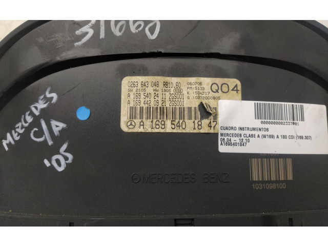 Přístrojová deska  Mercedes-Benz A W169 2005 A1695401847  