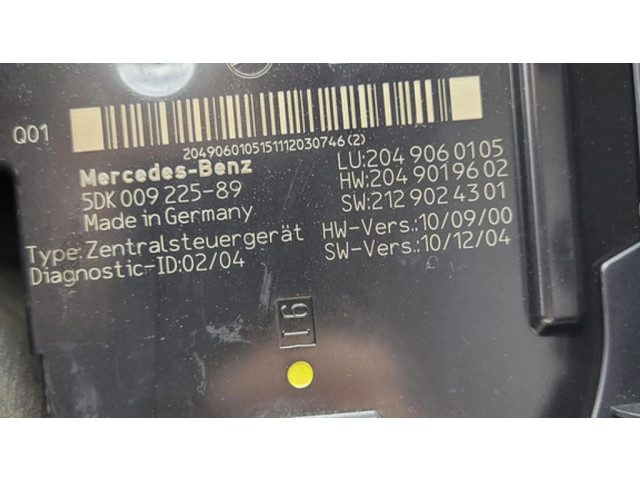   Pojistková skříňka 2049060105, 2049019602   Mercedes-Benz C W204 2012