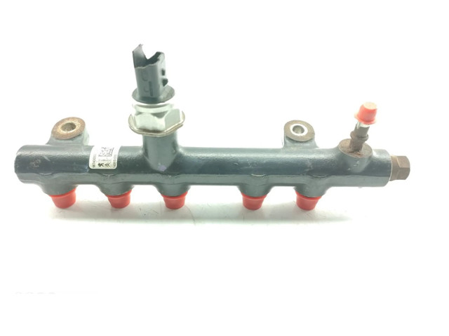 Vstřikovací lišta 967430008003   Ford Kuga II  pro naftový motor 2.0  