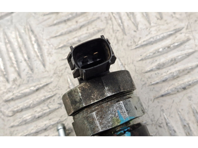 Vstřikovací lišta 238100R040, 8945820050   Toyota Auris 150    2ADFHV 