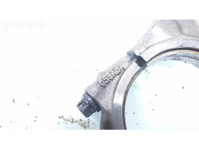 Píst 059AB   Audi A4 S4 B7 8E 8H  pro naftový motor 2.7 bpp 