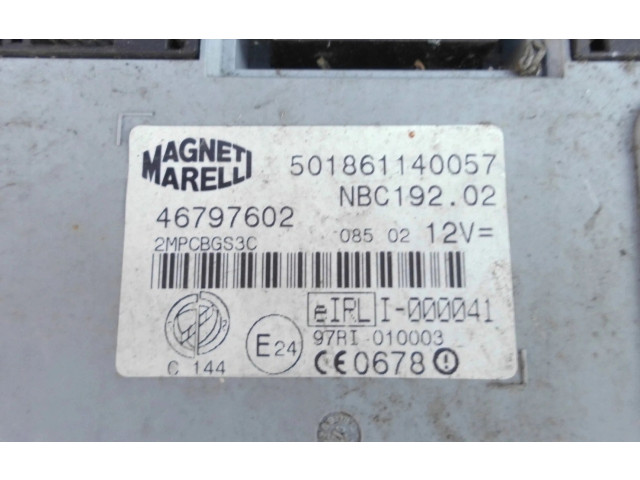 Блок предохранителей  46797602   Fiat Stilo    