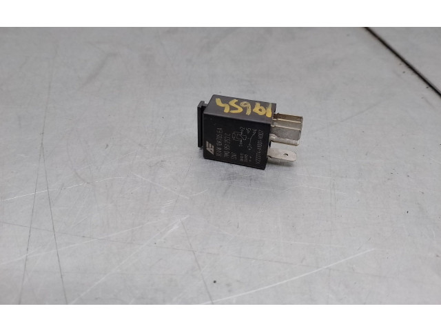 Блок предохранителей 7M0951253C   Seat Exeo (3R)    