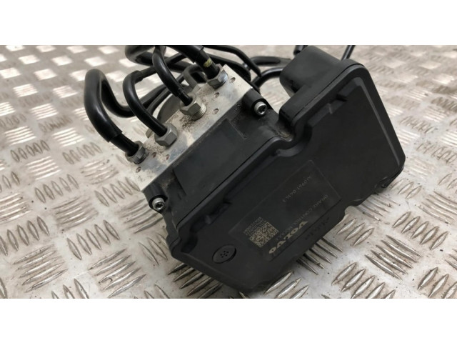 Блок АБС 10096104143, 61341000133   Volvo  V40  2012-2019 года