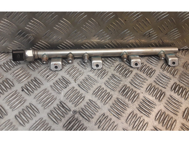 Vstřikovací lišta 7537319   BMW 7 F01 F02 F03 F04  pro benzínový motor 4.4 N63 B44 A 
