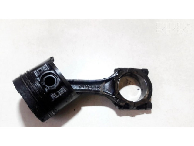 Píst 12157j1   Nissan Almera  pro naftový motor 2.0  