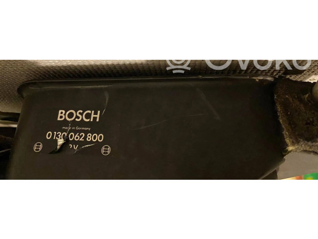 Pojistková skříňka Вентилятор печки 0130062800   Mercedes-Benz E W123 1977
