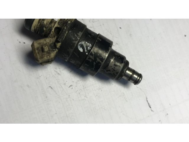Vstřikovač 0280150208   BMW 3 E30  pro benzínový motor 0.0  