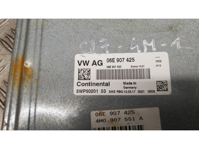 Блок управления двигателя 4M0907551A, 06E907425   Audi Q7 4M